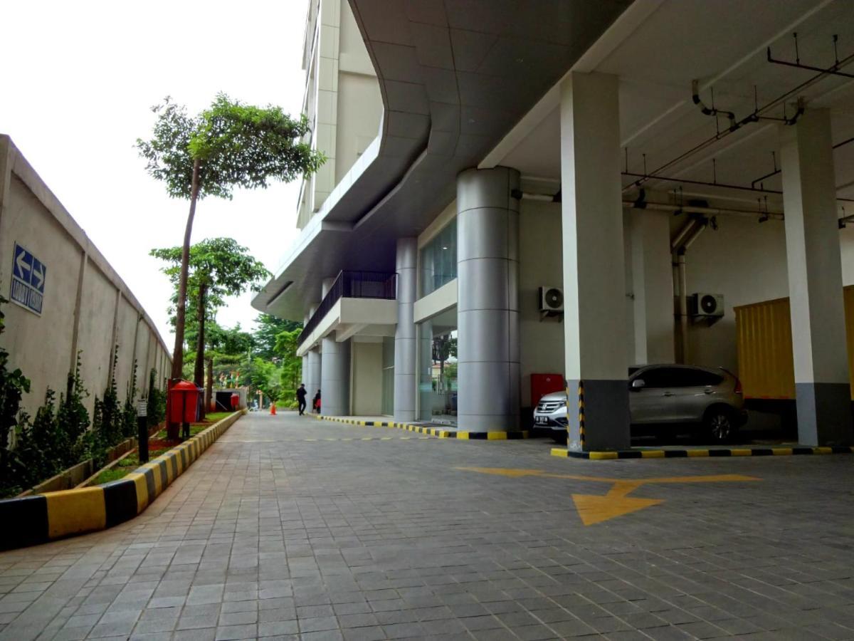 Padina Suites Tangerang Kültér fotó
